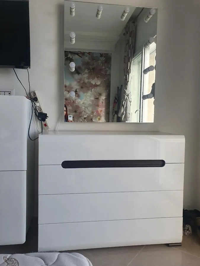 Apartmán Apparemment Tres Chic Au Jardins De Carthage Tunis 0*,  Tunisko